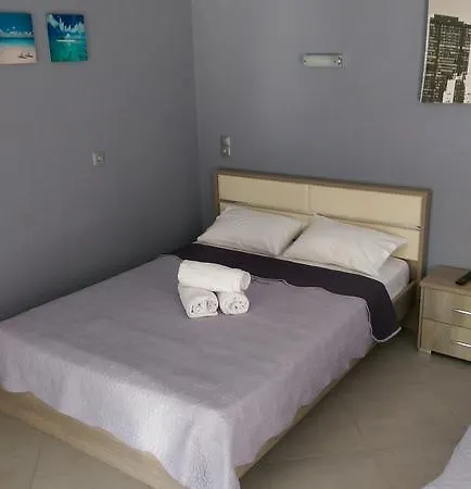 Aimilias Family Apartamento Vrasná