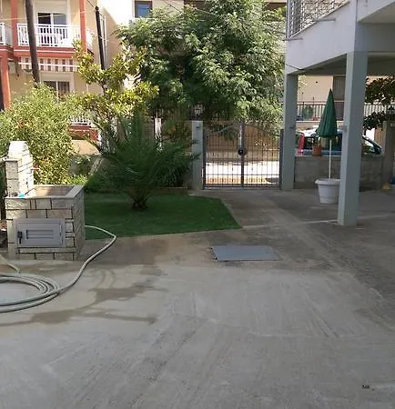Apartment Aimilias Family Apartments Nea Vrasna