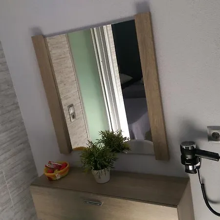 Aimilias Family Apartments *