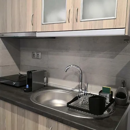 Aimilias Family Apartments * Nea Vrasna